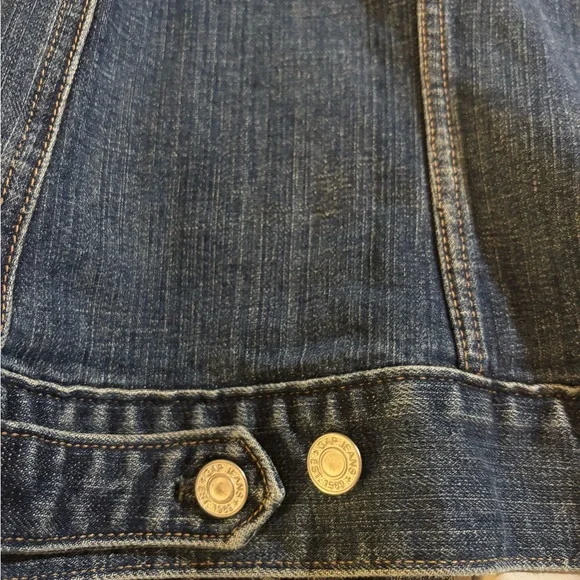 GAP Women's Classic Blue Jean Jacket - Picture 5 of 5
